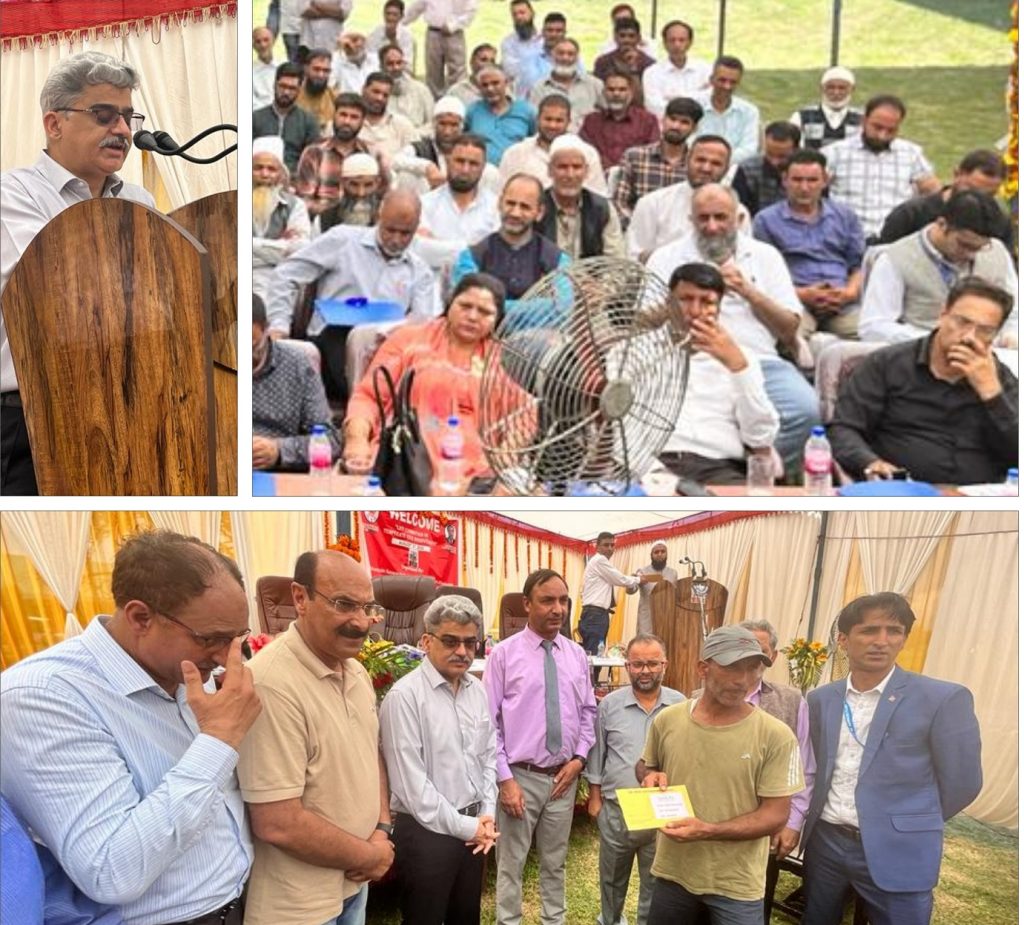 Additional Chief Secretary Agriculture Production Department, Atal Dulloo visits Kulgam, interacts with organic farmers of village Wanigund