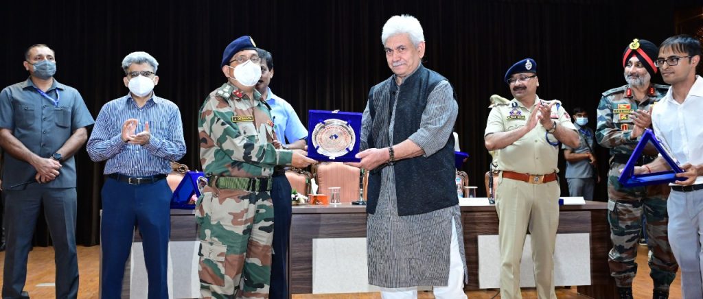 Lt Governor felicitates officers deployed for Amarnath Ji Yatra-2022