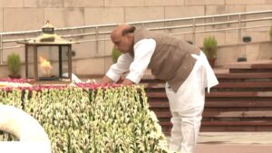 Rajnath Singh pays tribute to soldiers on occasion Kargil Vijay