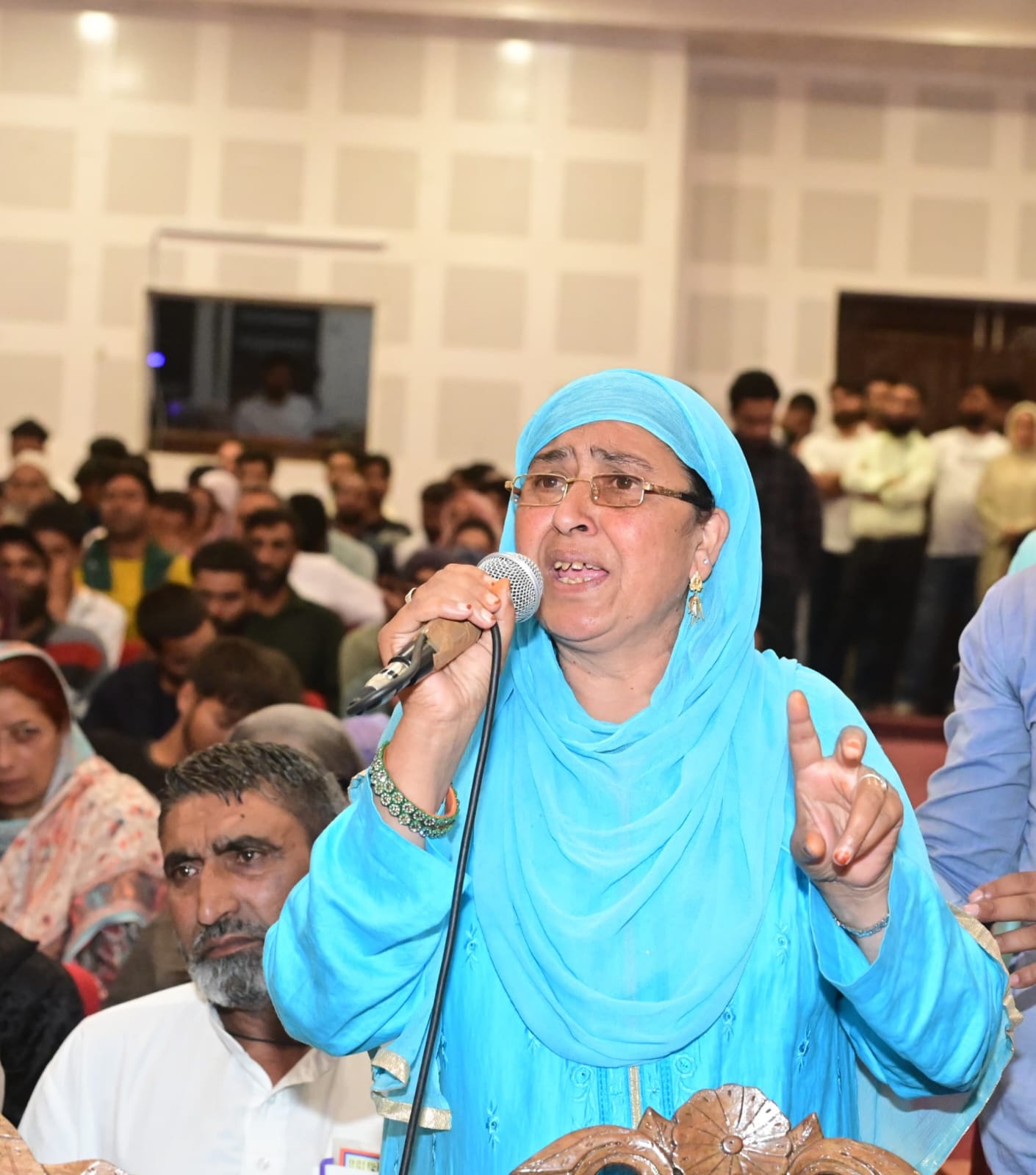 Lieutenant Governor met Families of Common Kashmiris who were brutally killed by Pakistan-backed terrorists since 1990s