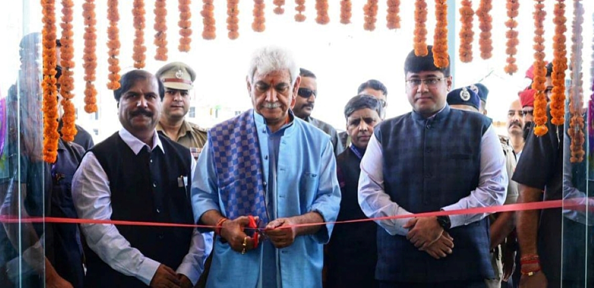 Lieutenant Governor inaugurates Administrative Block and Amphitheatre at Central University of Kashmir