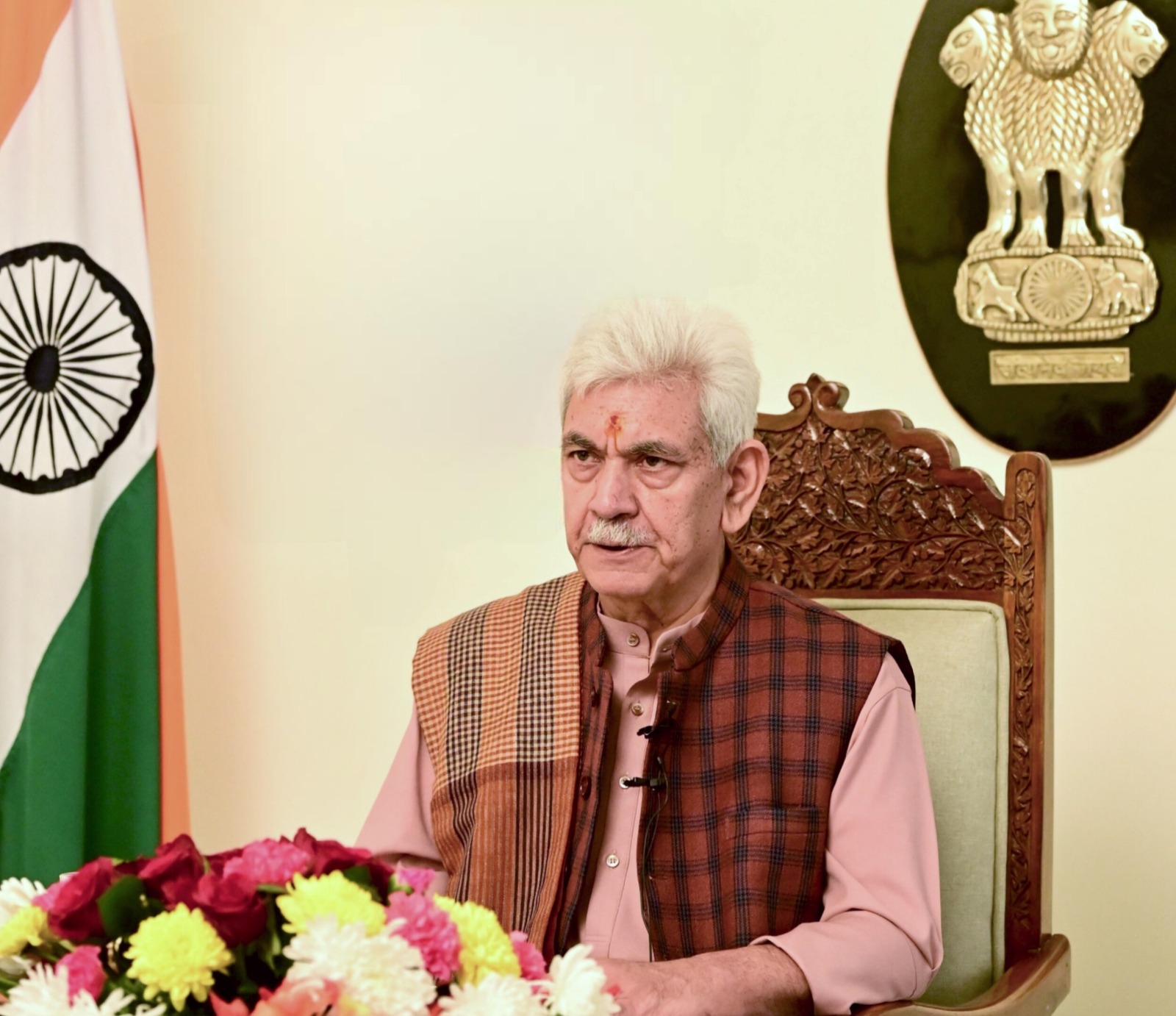 Lieutenant Governor Greets People on Independence Day