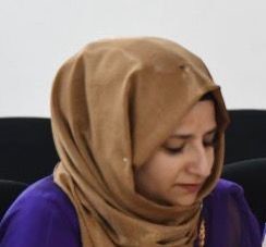 Dr. Azra Mufti