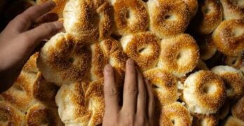 Chochvor: A Taste of Kashmiri Tradition
