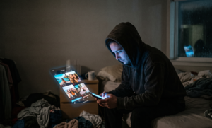 Living Behind the Screen